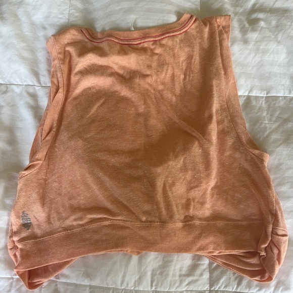 Free People LOT of 3 Undertow twist from yoga crop top tees - Picture 6 of 10